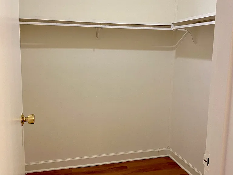 Farmingdale Apartments — Photo 77