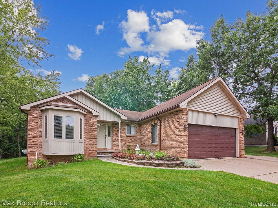 1st image of 3644 S Shimmons Cir