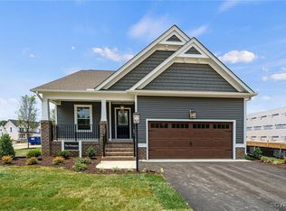 58 Hobbs Hole Ln, Tappahannock, VA 22560