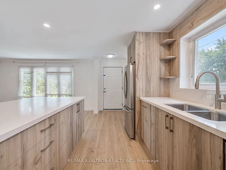 110 Gorman Park Rd — Photo 13