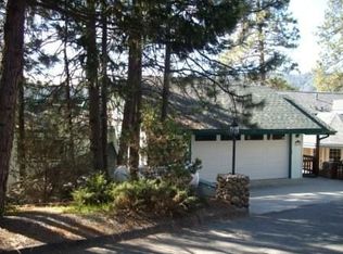 37688 Shoreline Dr, Bass Lake, CA