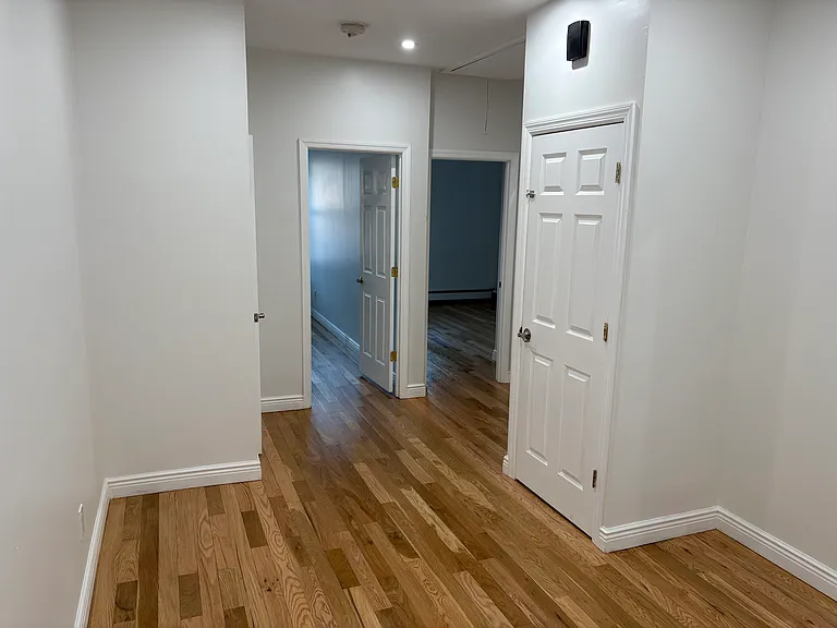 4003 201st St #2 — Photo 7