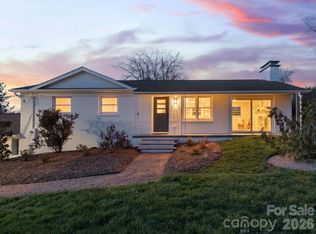11 Clinton St, Weaverville, NC 28787