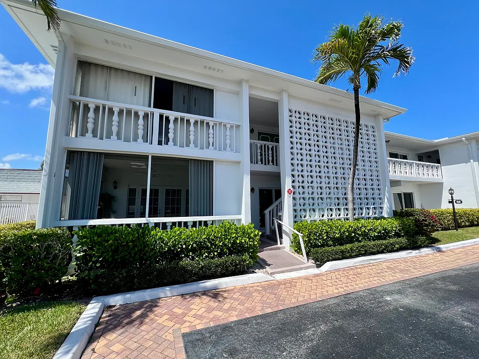 4201 S Ocean Blvd