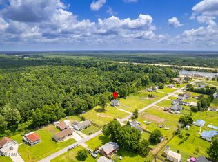 335 Country Club Lane, Newport, NC 28570