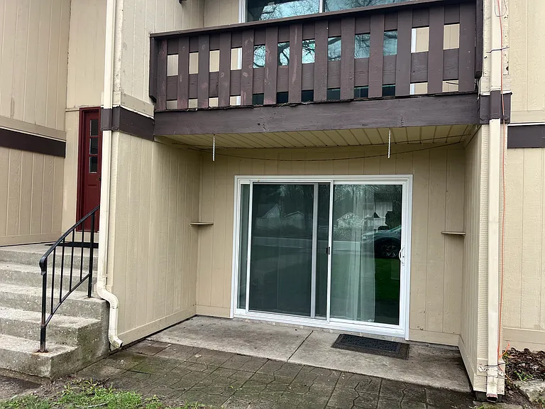1115 W Lincoln Hwy — Photo 14