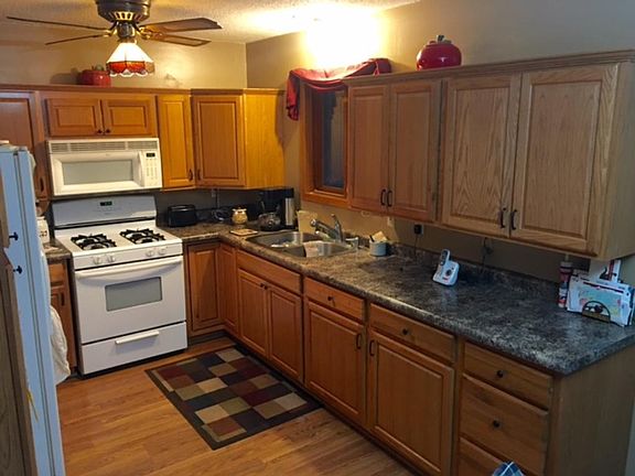 2nd image of 620 Emerson Dr