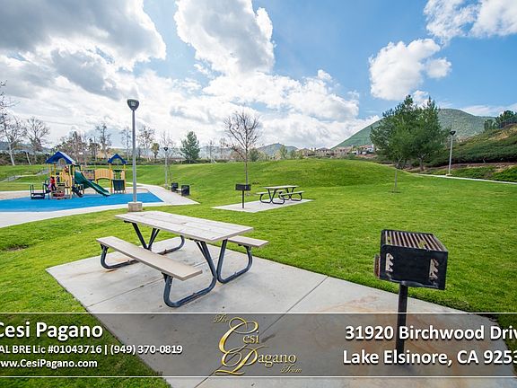 3rd image of 31920 Birchwood Dr