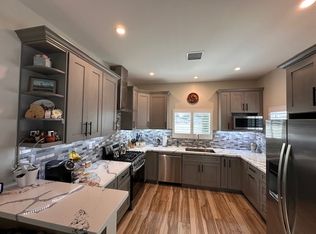 10905 Olinda St, Sun Valley, CA 91352