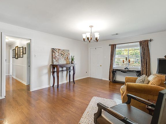 2nd image of 203 Genevieve Dr
