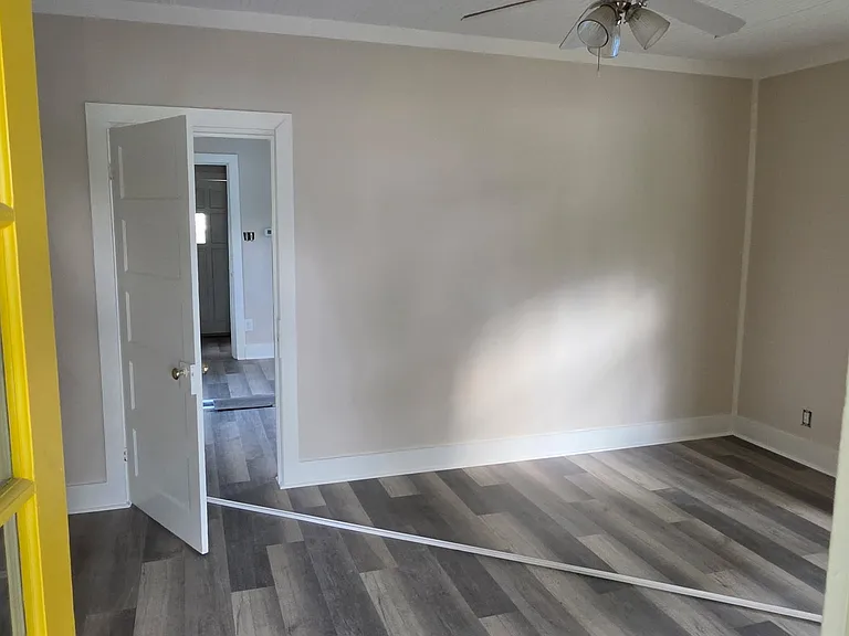 23077 Jacob St — Photo 3
