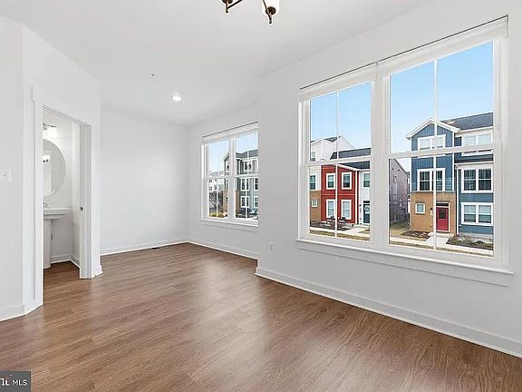 5th image of 330 Furgeson Ln