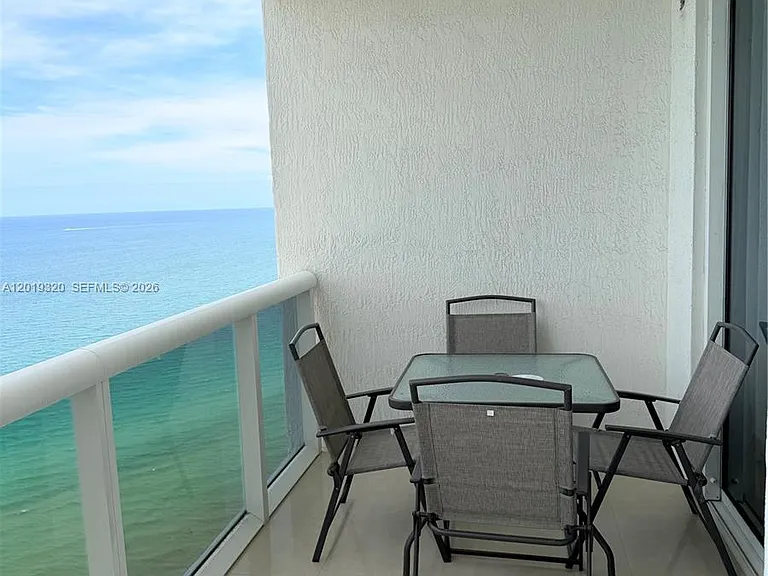 1800 S Ocean Dr #3002 — Photo 2