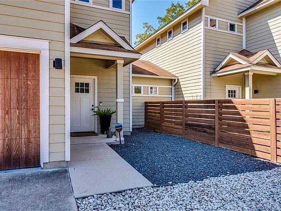 3rd image of 3203 Carol Ann Dr #A