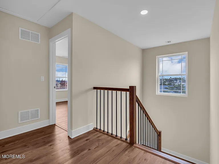 58 Cove Rd — Photo 39