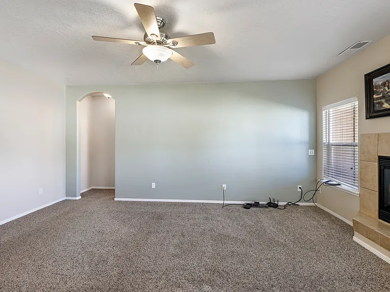 307 Meadowview Ln — Photo 13