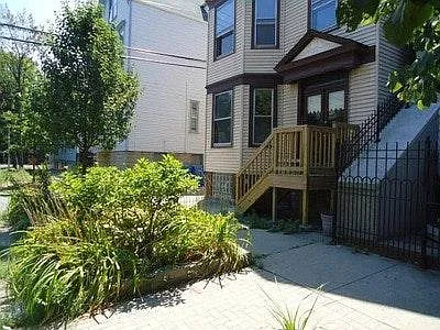 1215 W Melrose St #1F — Photo 14