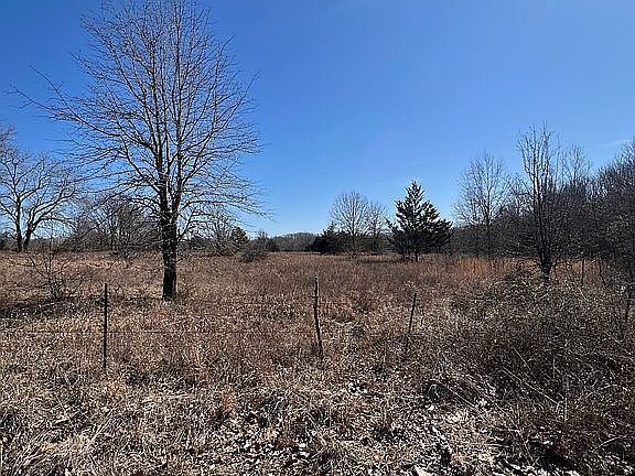 5th image of 190500 N 4070th Rd