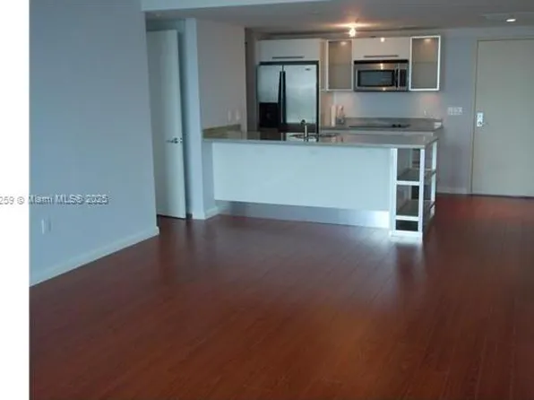 185 SW 7th St APT 1909, Miami, FL 33130