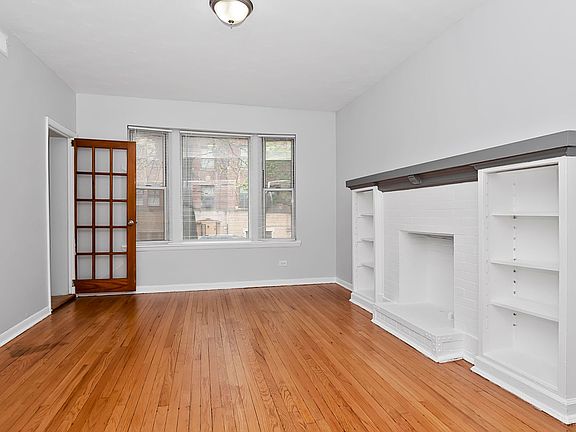 3rd image of 6757-6759 S Clyde Ave #2108-1