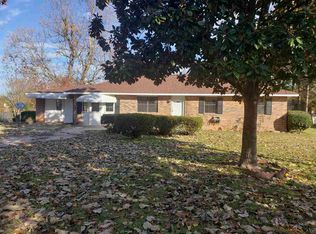 144 Bradford Ave, Fort Valley, GA 31030