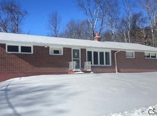 1015 Old Park Rd, Windber, PA 15963