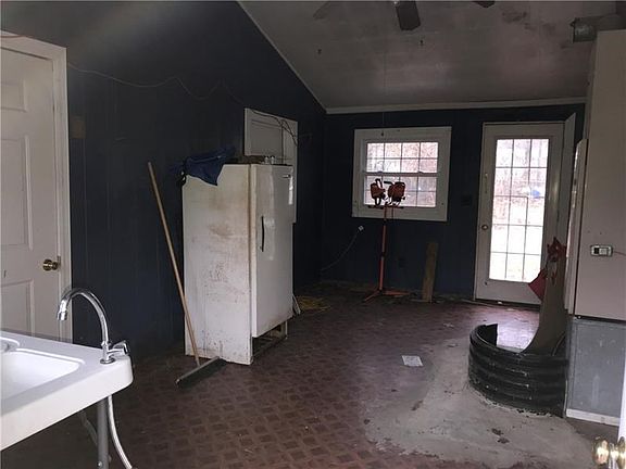2nd image of 14266 Primrose Dr