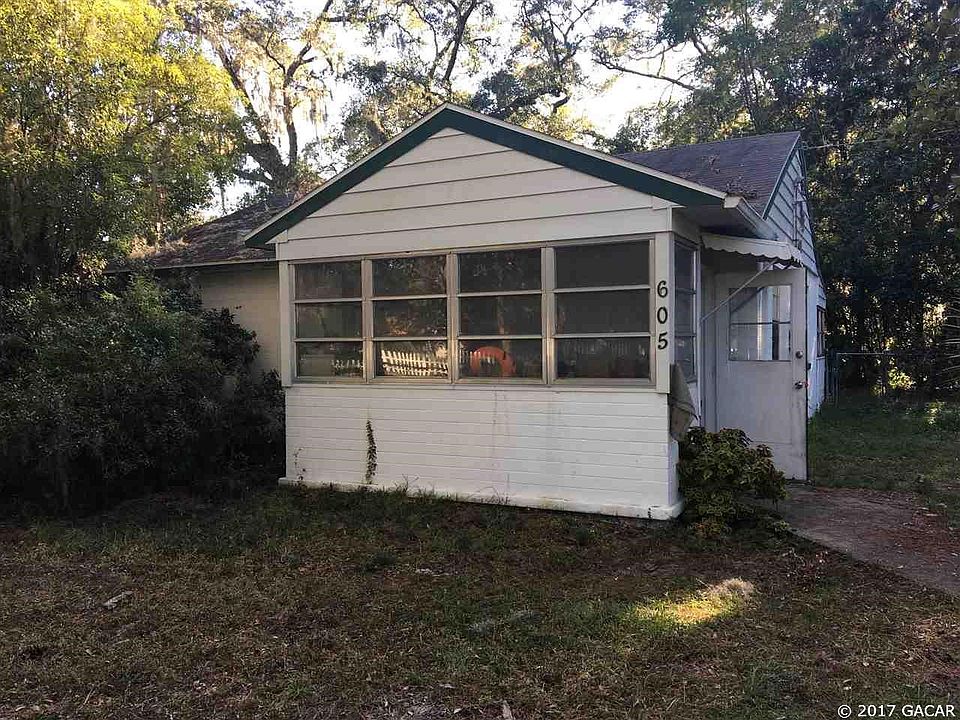 1st image of 605 NW 31st Pl