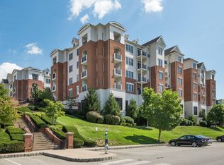 300 W Elm St SUITE 2319, Conshohocken, PA 19428