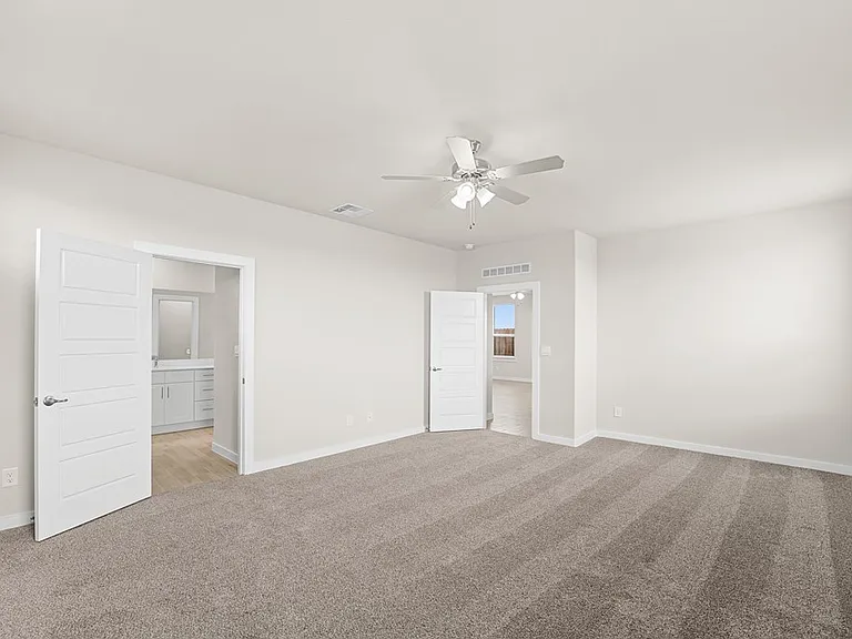 2107 Fortune Dr — Photo 12