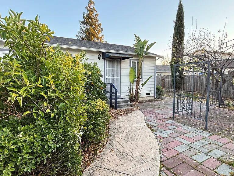2019 Fir St — Photo 19