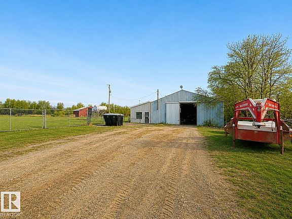 4th image of 55320 Range Rd #263