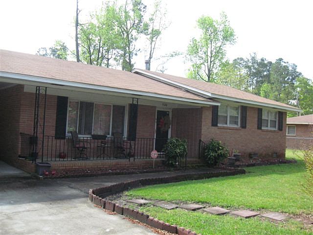 1st image of 1120 Wisteria Dr