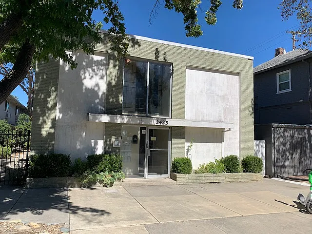 2425 Q St #5 — Photo 1