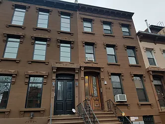 Rented by Real Team Brokerage