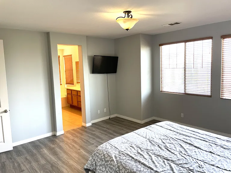 5825 Finchley Rd — Photo 32