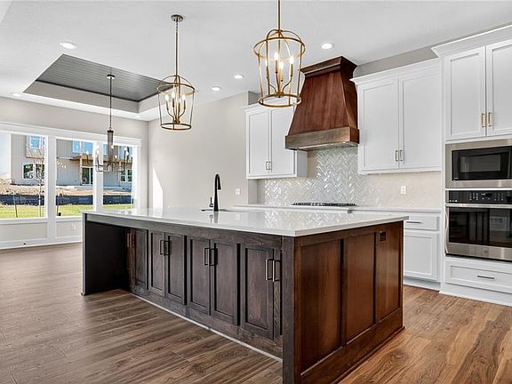 7th image of this home