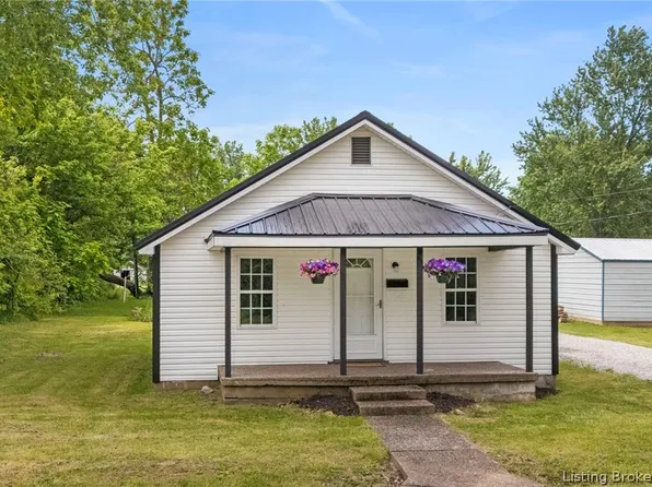 143 Rural Street, Austin, IN 47102