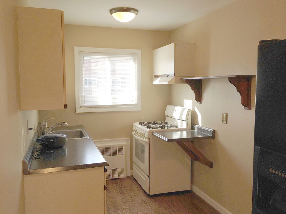 1st image of 316 Edmunton Dr APT L3
