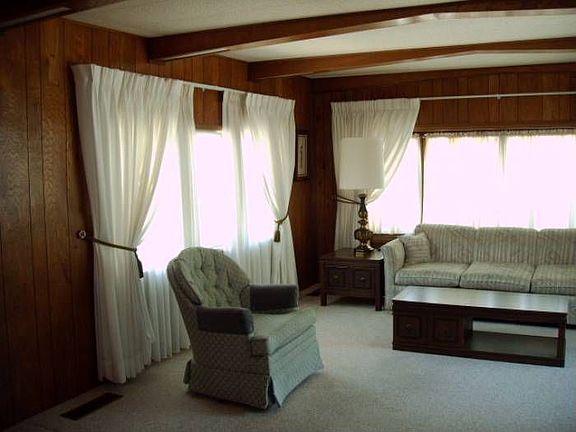 2nd image of 18 Wilderness Trl