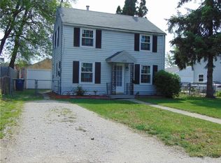 1225 E 25th St, Des Moines, IA 50317
