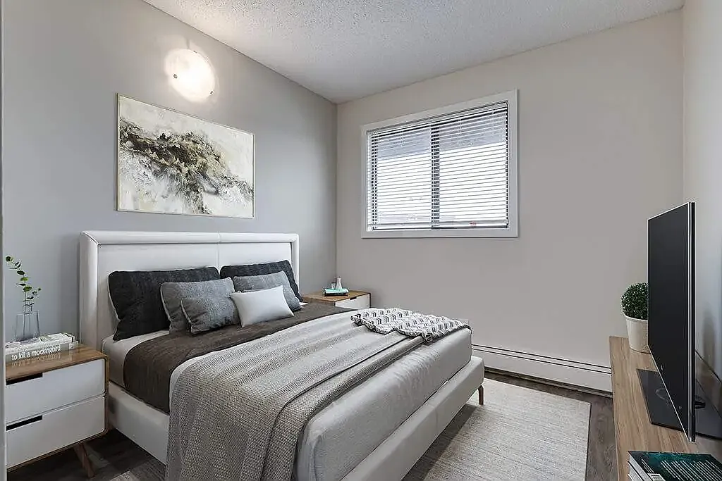 St. James Place — Photo 3