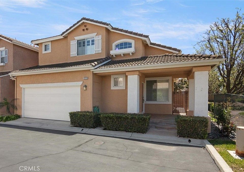 1st image of 272 Twilight Glen Ln
