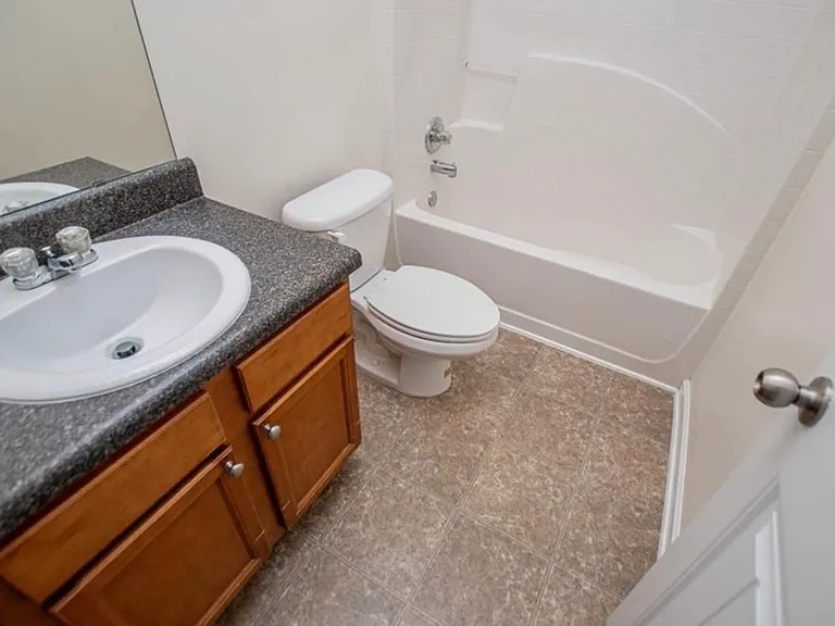 240 River Meadow Dr — Photo 5