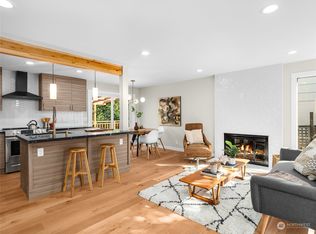 9544 44th Ave NE, Seattle, WA 98115