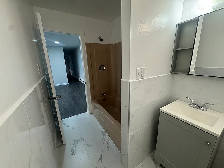 6706 Martins Mill Rd — Photo 8