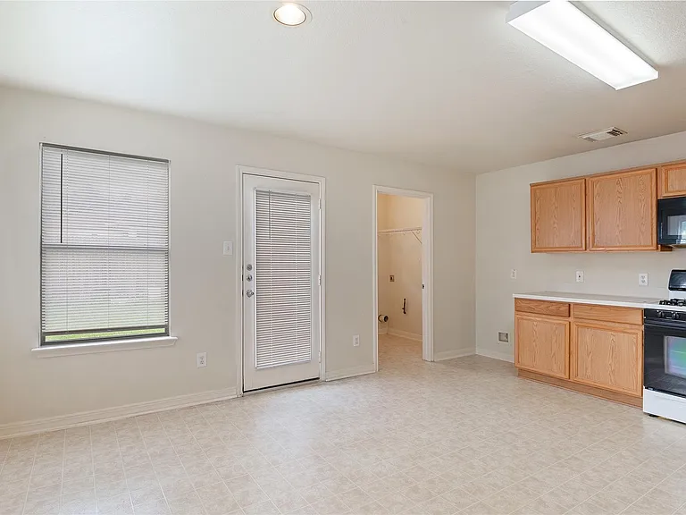 29522 Legends Stone Dr — Photo 8
