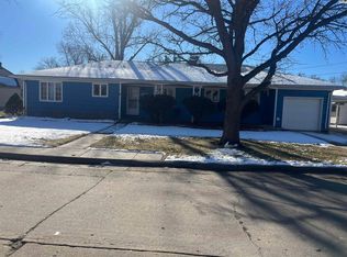 1001 Tobias Dr, Lyons, KS 67554