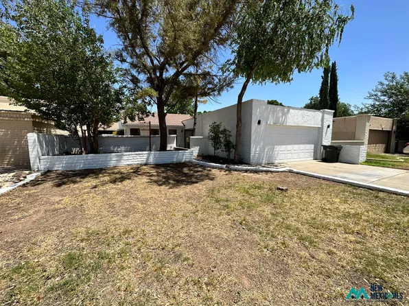 1712 Mountain Shadow Dr, Carlsbad, NM 88220