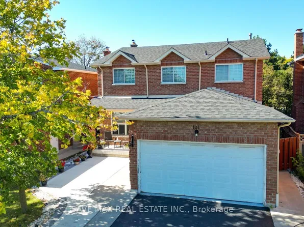 124 Wexford Rd, Brampton, ON L6Z 2T4